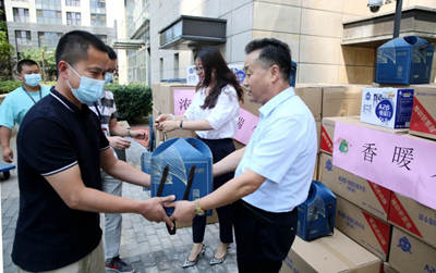 【关爱员工】情系职工,端午慰问暖人心1_副本.jpg